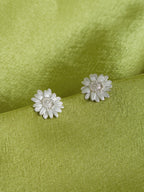 Daisy Studs