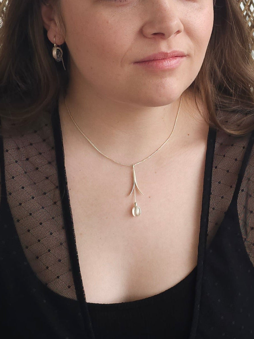 Hanging Snowdrop Pendant